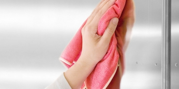 Is cleaning with microfiber really better than using a regular cloth?