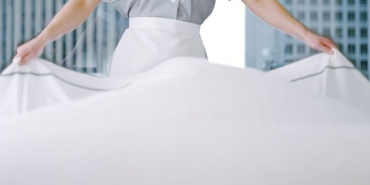 11 cleaning secrets to steal from hotel maids