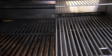 How to clean burnt grease from the grills?
